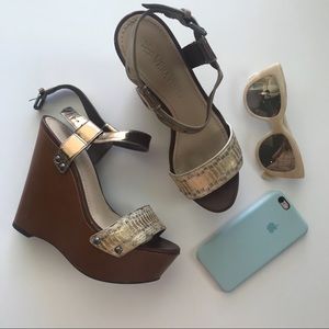 Vera Wang Jamaya Platform Wedges in chocolate